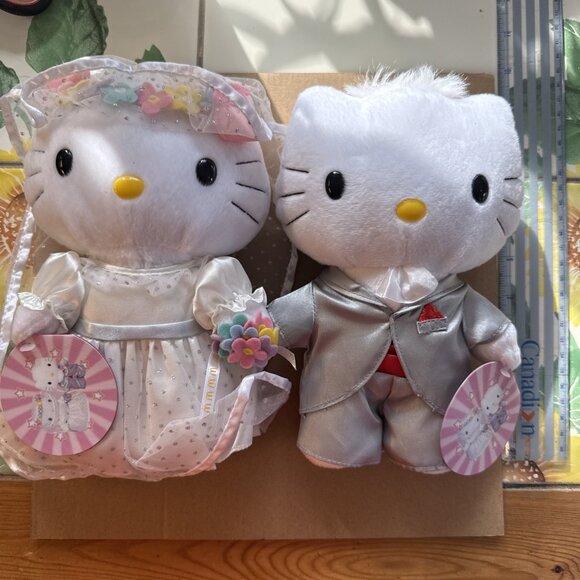 Hello Kitty Bride & Groom Plushies Romantic Wedding 1999 McDonald’s 2000 - Picture 2 of 13